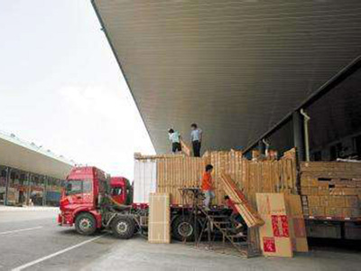 衡水至甘肃崇信货运专线 专业装卸服务，助力高效物流